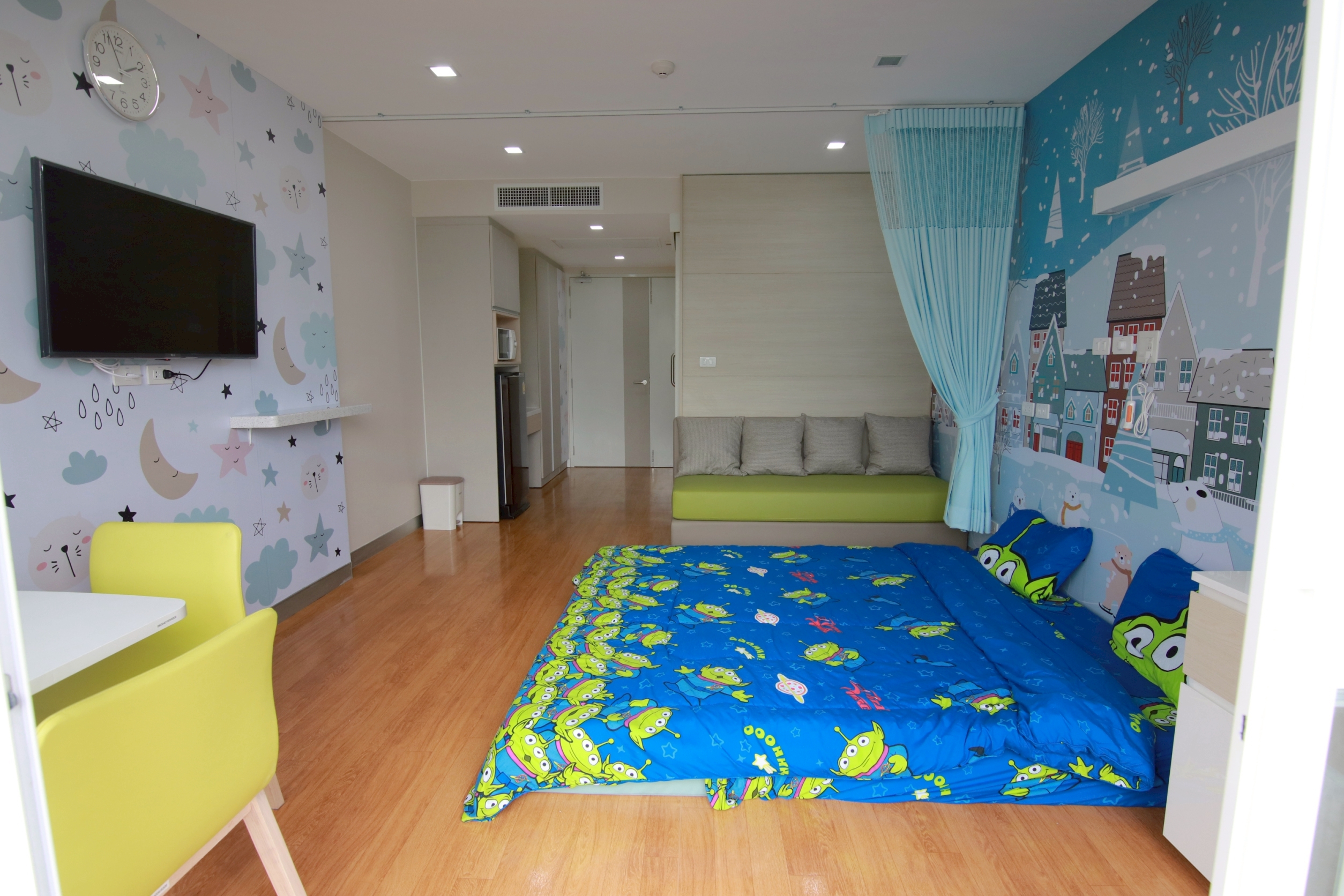 Premium Kid Room